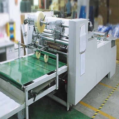 全自動(dòng)貼窗機(jī)